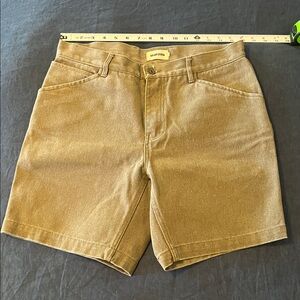 Taylor Stitch Camp Shorts in Stone Chipped Canvas.